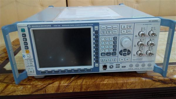 CMW500-2.jpg