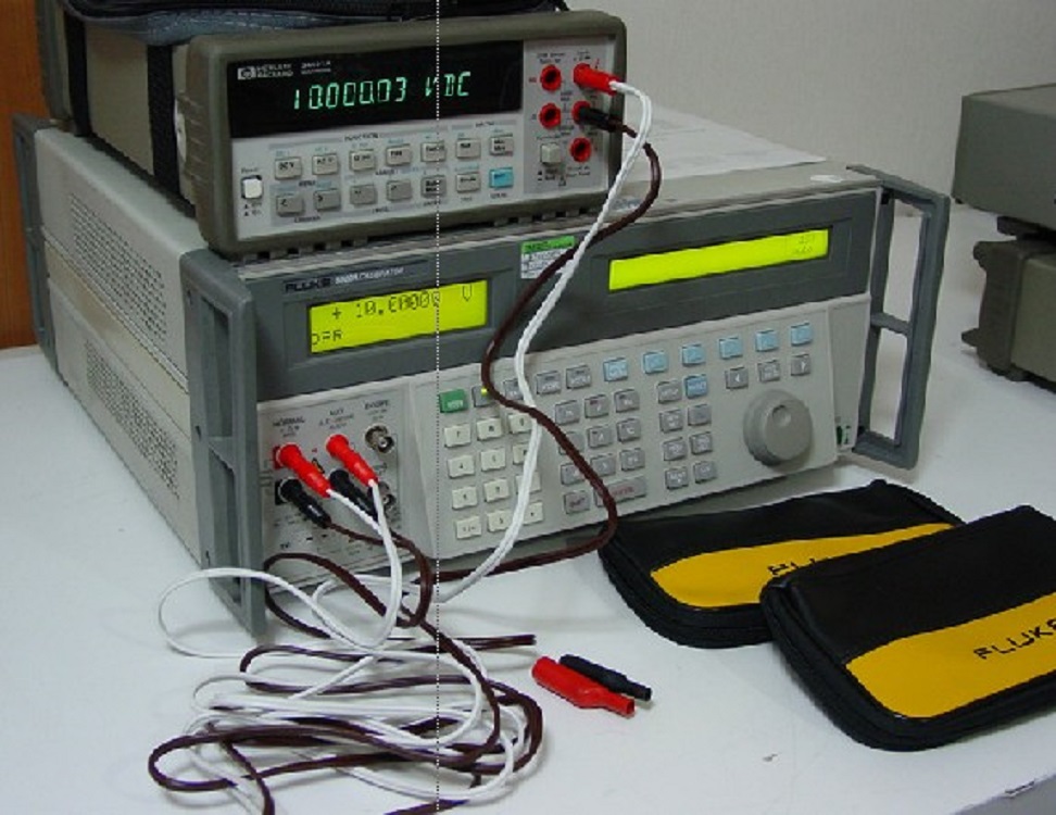 Fluke 5520A.jpg