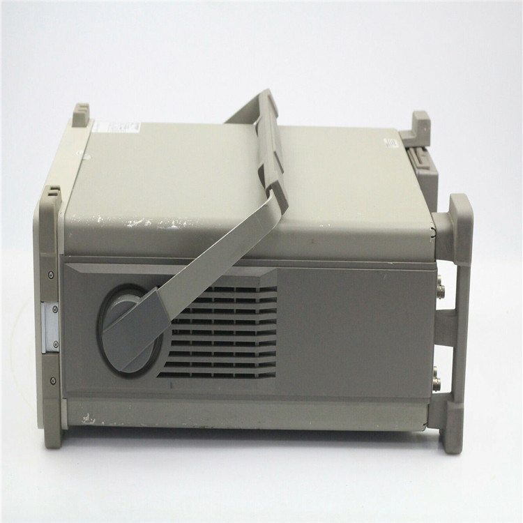 8565E-3.jpg