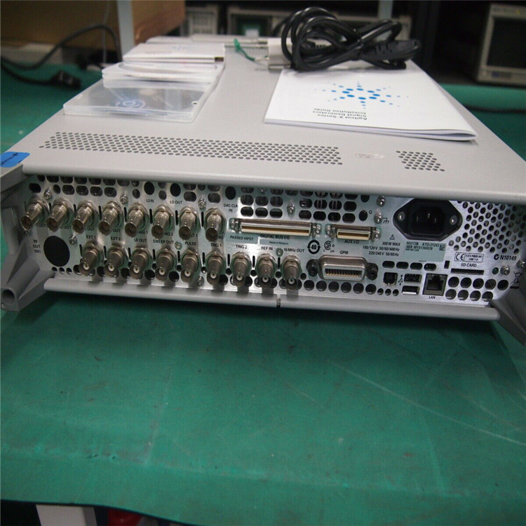 N5172B-1.jpg