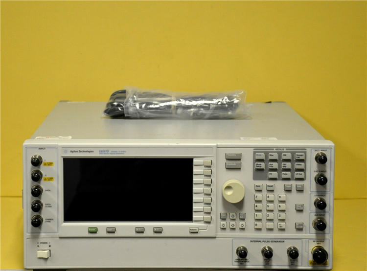 E8267D-4.jpg
