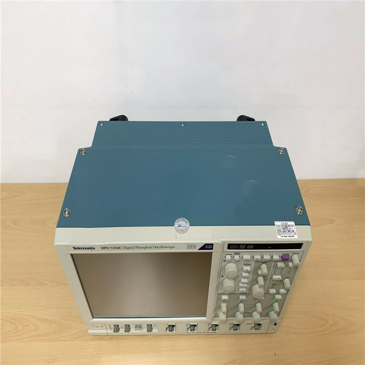 DPO7254C-5.jpg