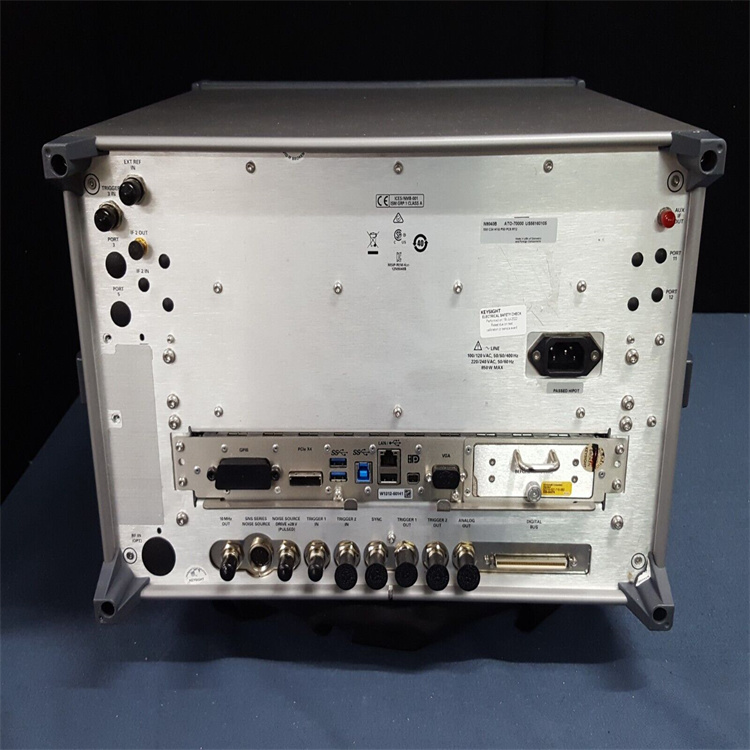 N9040B-8.jpg