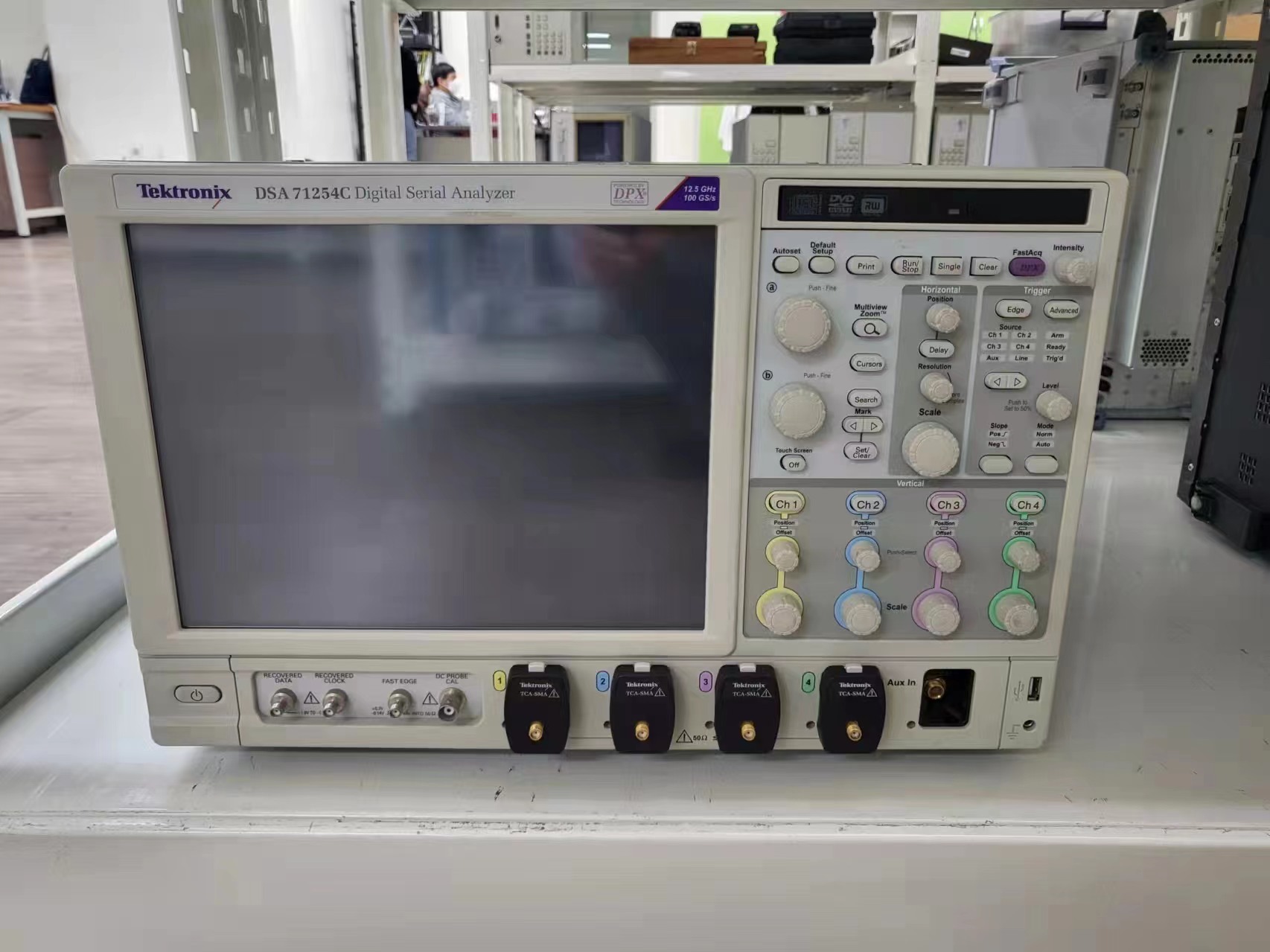 DSA71254C.jpg