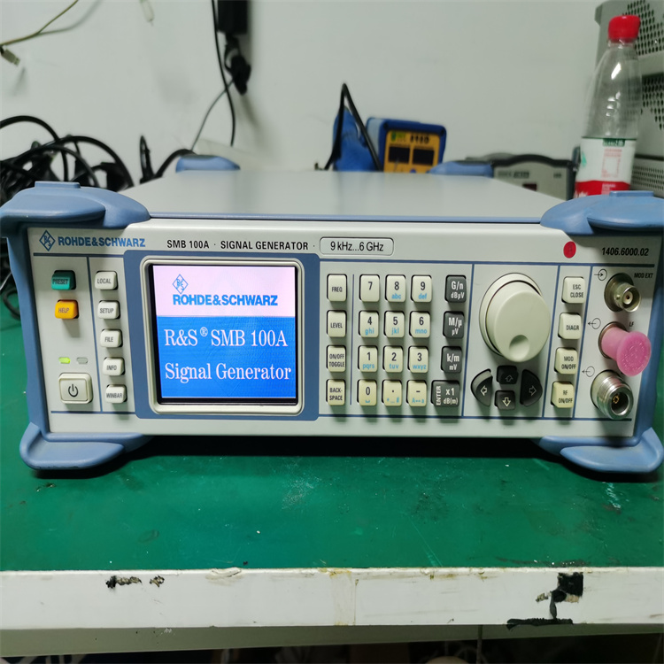 SMB100A-6.jpg