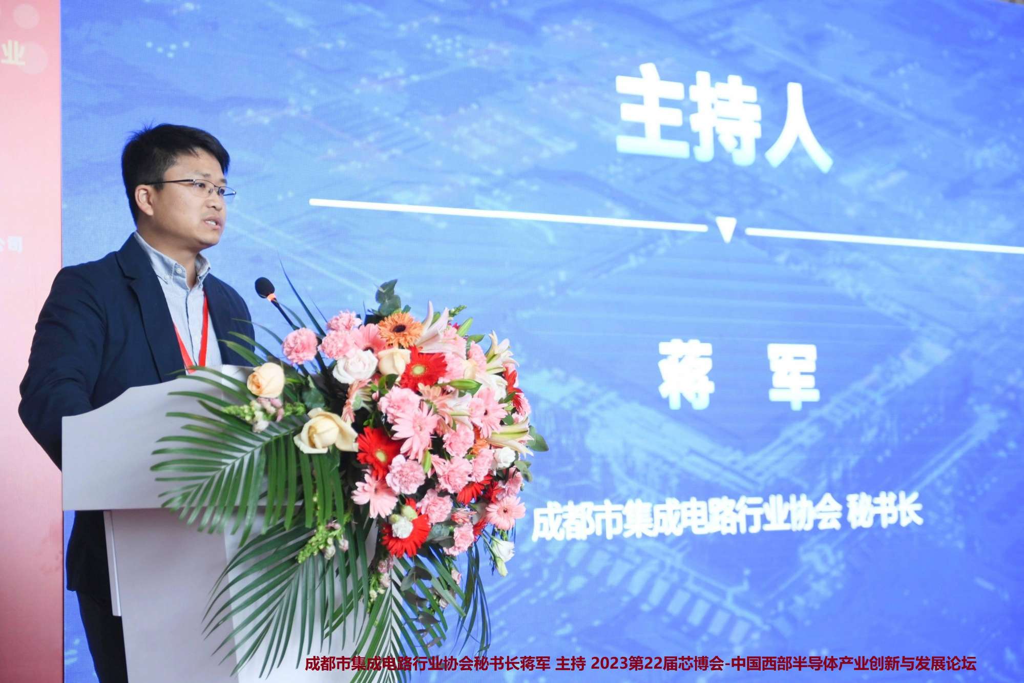 ce929583157fe5b8a2ebbcaabce71cb.jpg